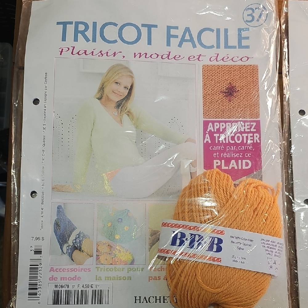 7 French Knitting Magazines With Italian Wool Blend Yarn
